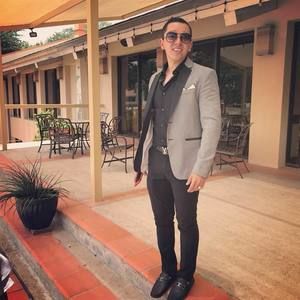 Meet your Posher, Peto